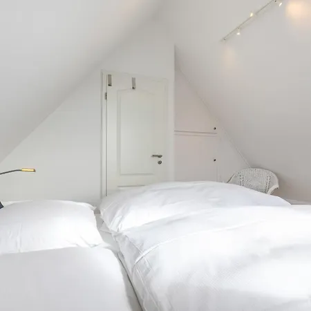 Апартаменты Kaptein Hein Cors App 5 *